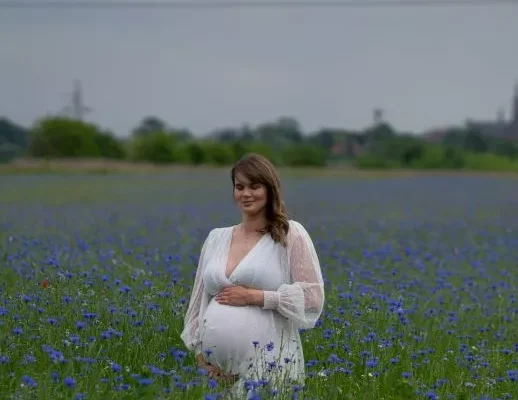 Pol po Sesja ciazowa w plenerze Ania w chabrach 80 2