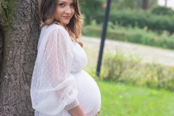 Pol po Sesja ciazowa w plenerze Julia w bieli 38 2